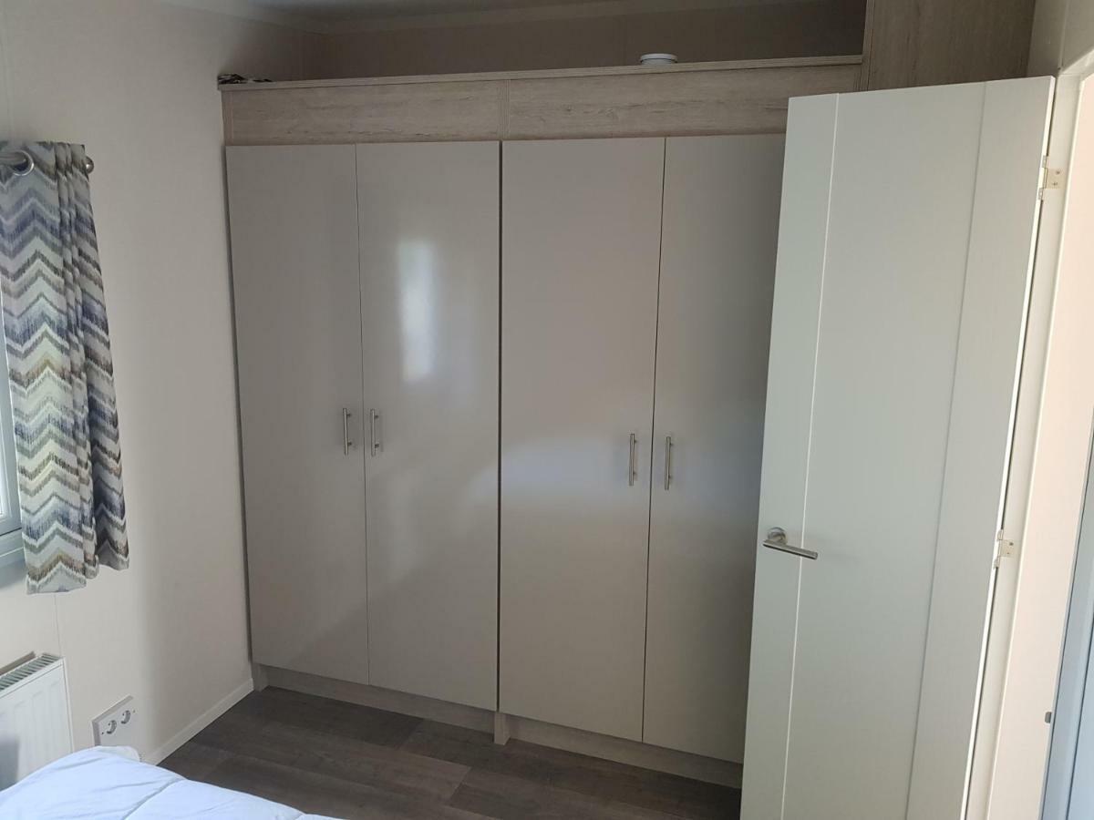 Benedeneind Chalet The Lake - De Schans Alphen מראה חיצוני תמונה